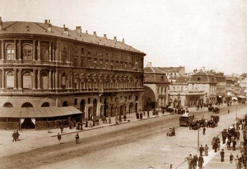 Warszawa  na starej fotografii - Hotel Europejski i Pałac Potockich.jpg