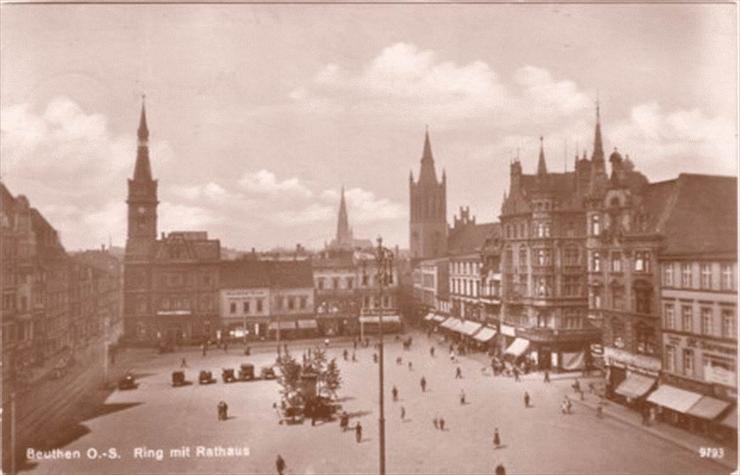 Beuthen - Ring mit Rathaus 1929.jpg