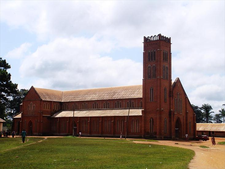 Kamerun - Mbalmayo-cathedral.jpg