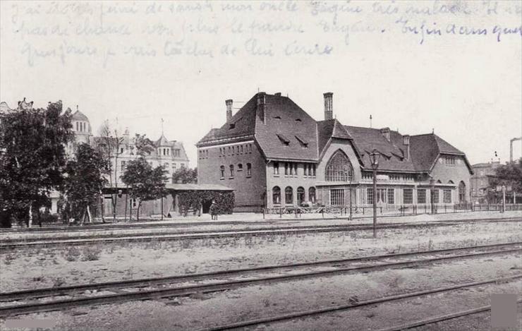 2. Różne - Dworzec 1920 r. - 1930 r.jpg