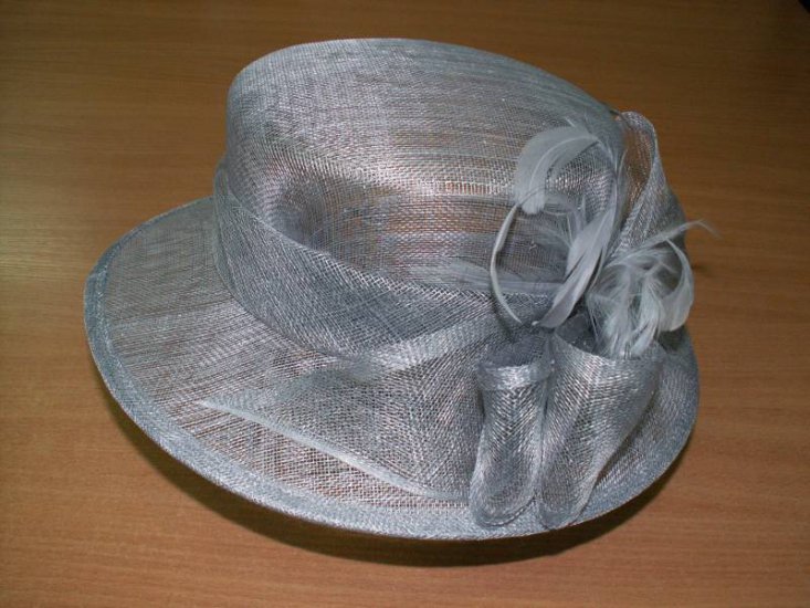 Krolewskie kapelusze - sinamay 91.JPG