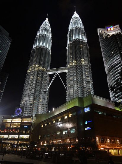  Cuda świata - 450px-Petronas_Twin_Towers,_Kuala_Lumpur.jpg