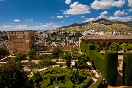 NAJSŁYNNIEJSZE OGRODY ŚWIATA - Ogrody Alhambry, Hiszpania.jpg