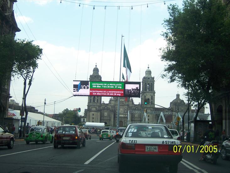 GALERIA-ZDJECIA-MEKSYK - wjazd_do_centrum_Meksyku.jpg