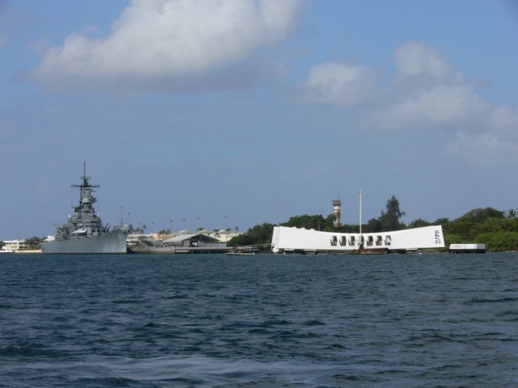 2 Wojna - USS-Arizona-memorial.jpg