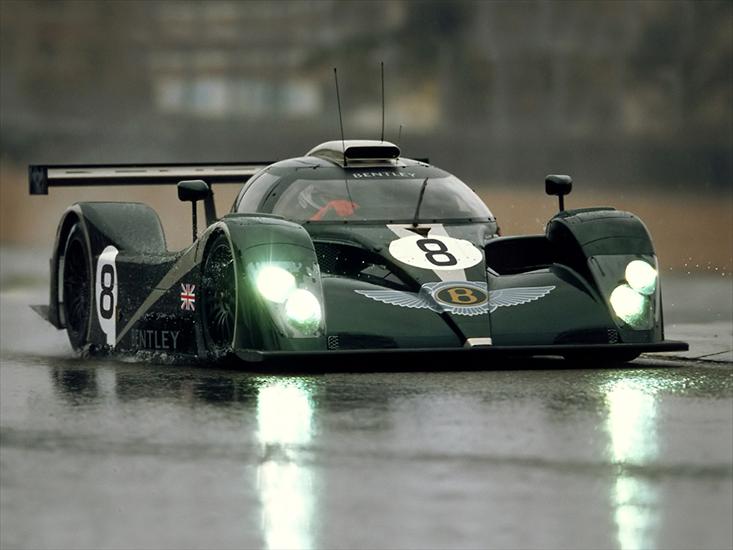 TAPETY - Bentley_Le_Mans_EXP_Speed_8,_2001.jpg