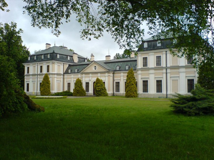 Pałace na ziemi polskiej - Sieniawa_palace_czartoryski.JPG