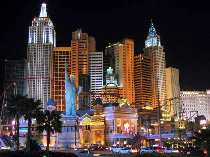 Las Vegas at Night - vegas4.jpg