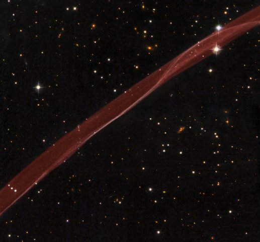 najladniejsze zdjecia z teleskopu - z11605886X,Ta-czerwona-wstega-gazu-to-pozostalosc-po-supernowej-.jpg